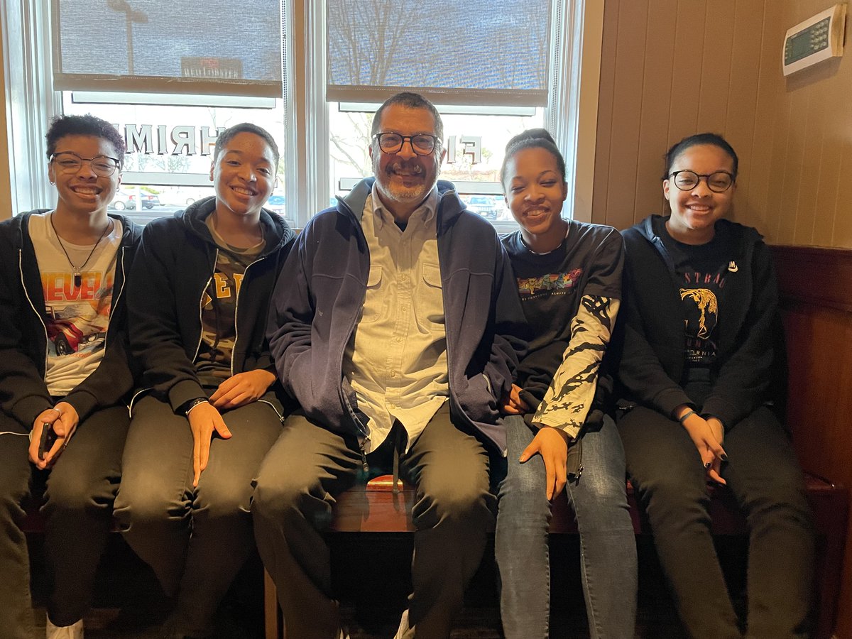 Spent the weekend with four of my husband’s seven beautiful granddaughters. It was wonderful! 💞