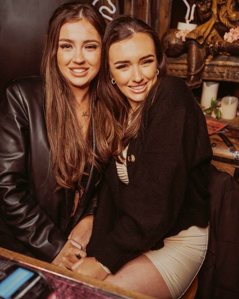 ParadisoNewc's tweet photo. Sorry it’s late! 😩 Fridays album is up on our Facebook page! ✌🏼

#OnFridaysWeDrink 🥂 https://t.co/Fo9uQdISpW