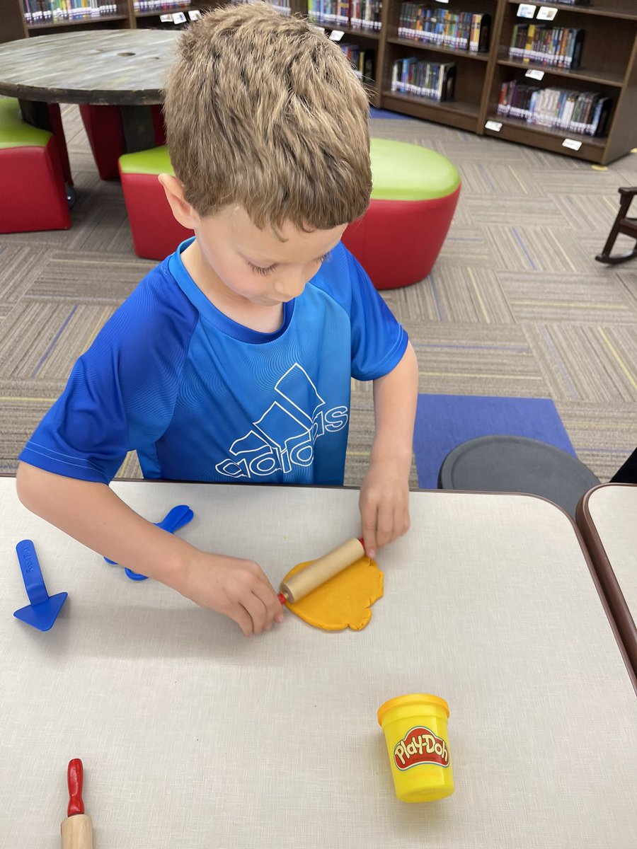 Boyer Elementary Library tweet media