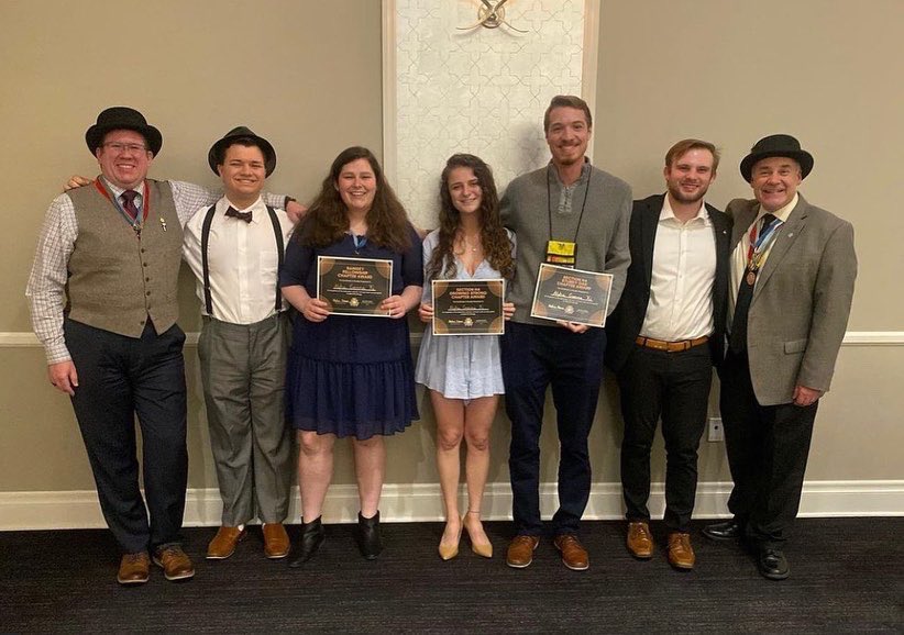 aposectionh4's tweet photo. We had a blast with alumni and actives this past weekend in Findlay for our first in person sectional in 2 years! We can’t wait for more in person events! 💙💛 https://t.co/hj8G5yIFvQ
