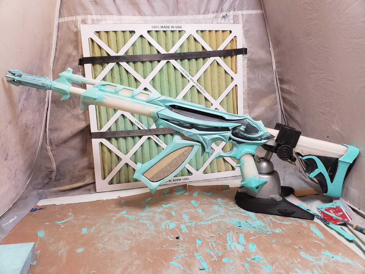 #ReaverVandal fully assembled and holding it's own weight! Final sanding pass tonight and onto the paint. Lotta dark chrome on this one. #props #propmaking #Valorant #diy #FredCosplay22 #3Dprinted #gamer