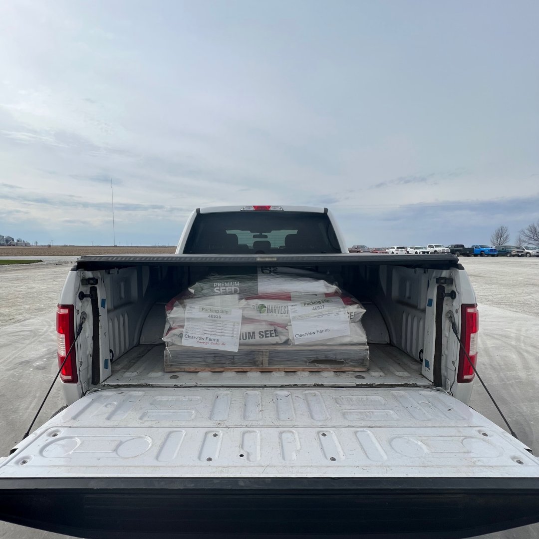 ClearviewFarmIL's tweet photo. Spring planting is inching closer and closer! @ProHarvestSeeds 

#plant22 #clearviewfarmil #agriculture #seed #proharvest #proharvestseeds #seeddelivery #monday #illinois #chambana #centralillinois #centralillinoisagriculture #farm #truck #happy #excited https://t.co/3Alq1A2vVO