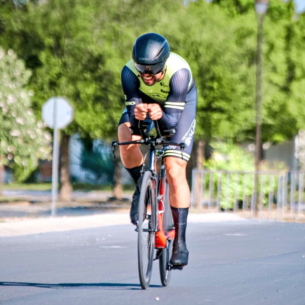 El ciclista <a href="/renecorella/">Rene Corella Braun</a> tampoco se fue de vacaciones, acaba de regresar de la Clásica de la Fundación Apodaca, en NL, donde se colocó en el top 10 y ahora se prepara para competir en Pascuas en la Redlands Bicycle Classic, en Redlands California.
#LasNoticias
<a href="/TelevisaSON/">Televisa Sonora</a>