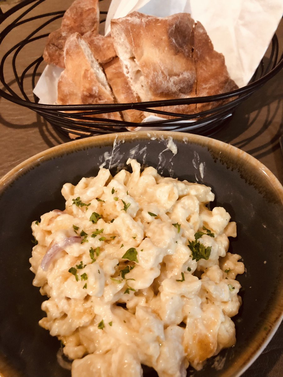 <a href="/CLEMacNCheese/">Cleveland Mac N Cheese Week</a> <a href="/HausSchnitzel/">Das Schnitzel Haus</a> <a href="/ClevelandScene/">Cleveland Scene</a> 
smashin’ some mac n cheese! #clevelandmacncheeseweek