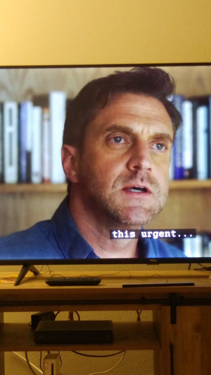 AlliCat028's tweet photo. His hair is perfection. 😍😍😍 I love the stray lock that's like "screw you I'm not staying in place" and then the little puffy top of his "bangs". #JacksonNeill #ThePath #RaúlEsparza https://t.co/pH3ElfIeOf