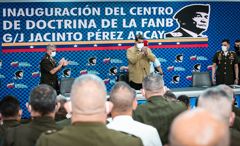 MGJuvenalFL's tweet photo. Con profundo Patriotismo, hoy presente en el Acto de Inauguración del Centro de Doctrina Militar de la Fuerza Armada Nacional Bolivariana "G/J Jacinto Pérez Arcay". https://t.co/WeK41snlST