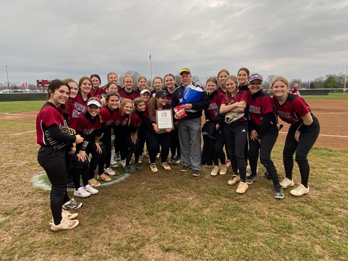 Danville Softball tweet media