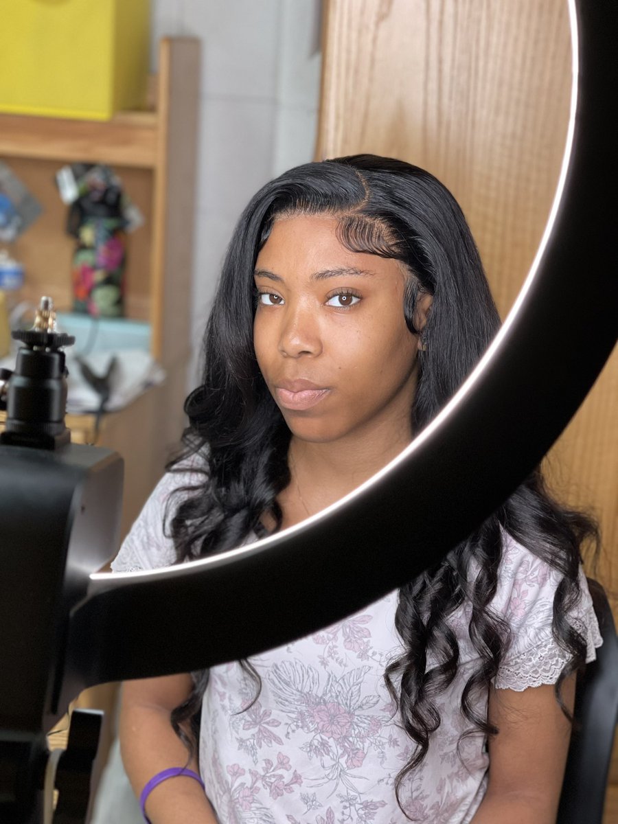 PurtyyyyM's tweet image. frontal wig install 💇🏾‍♀️💕. #bravefest #bookthelook #Alcorn22 #Alcorn23 #Alcorn24 #Alcorn25 #slayyedbymiranda