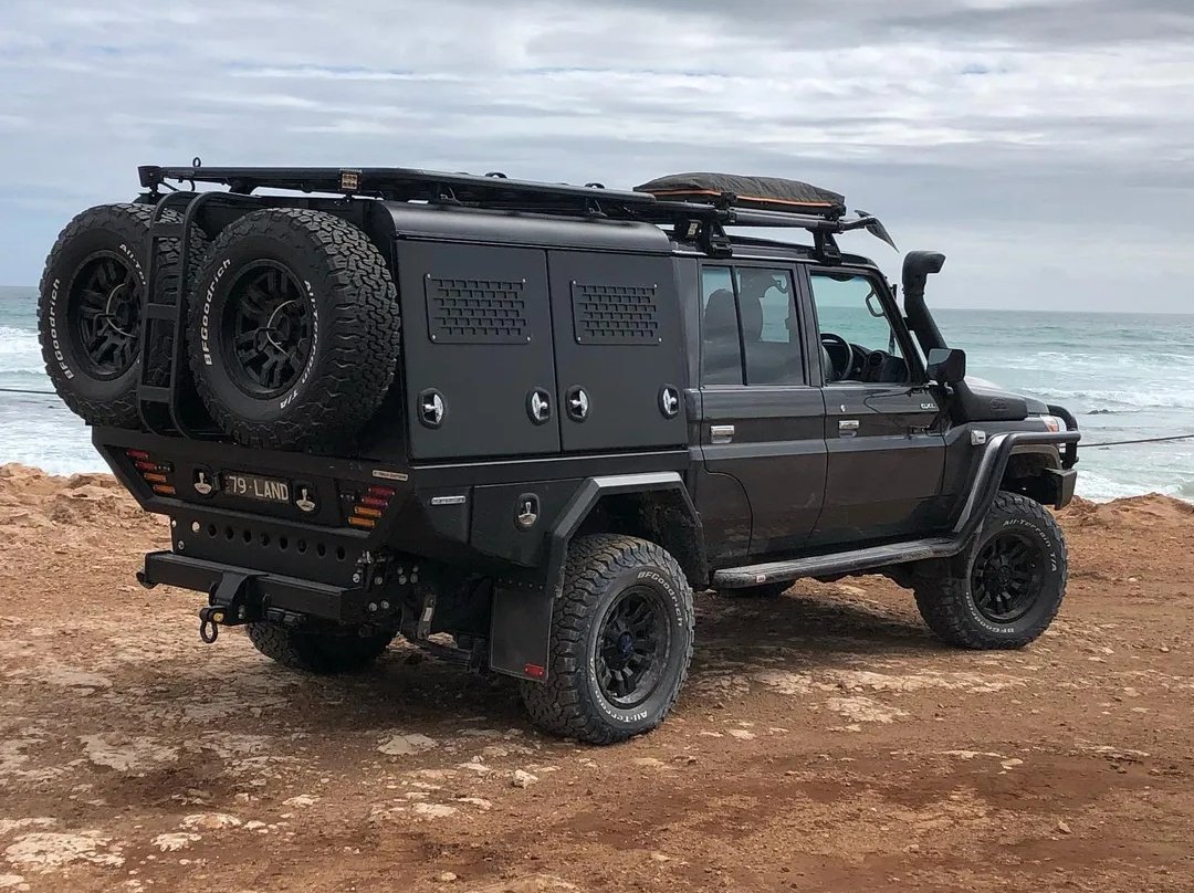 JaMtoka's tweet photo. It's #TurboTuesday 😁😁 — “Jobs fill your pocket, adventures fill your soul.” Good morning Car Twitter 😊😊 #79Land #TheWonderingTraveller #LC79 https://t.co/shwQgpLs7M