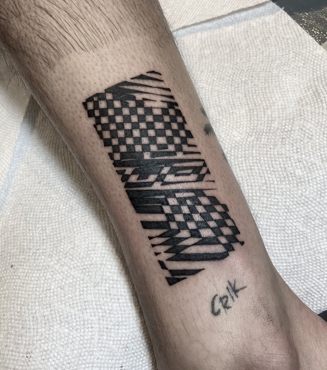 Another view of the finished tattoo for Colin. So fire 🔥🔥🔥

More designs coming soon 
🤝 <a href="/NikoValue/">Niko Bianco</a>