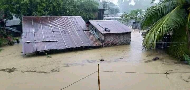 alluringbaex's tweet image. Hi moots and non moots! There is currently a typhoon here in the Philippines named Agaton. The affected areas needs help 🙏 pls help us trend to catch people&apos;s attention

#IloiloNeedsHelp
#CapizNeedsHelp
#LeyteNeedsHelp #BaybayNeedsHelp #AbuyogNeedsHelp #AgatonPH #BagyongAgaton