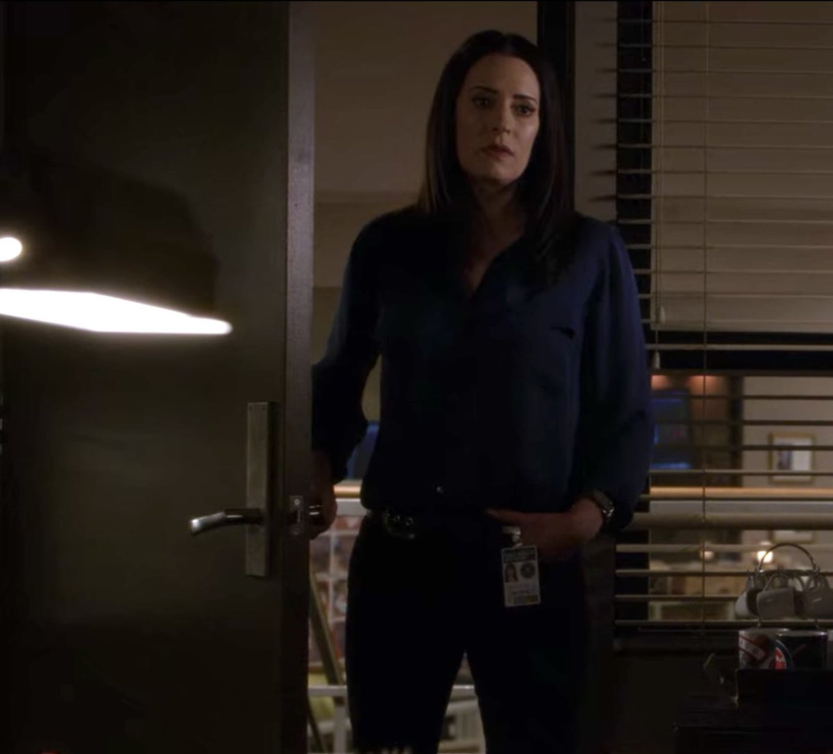 urfavedropkicks's tweet photo. emily prentiss would dropkick a transphobe https://t.co/nhCfy2J1e9
