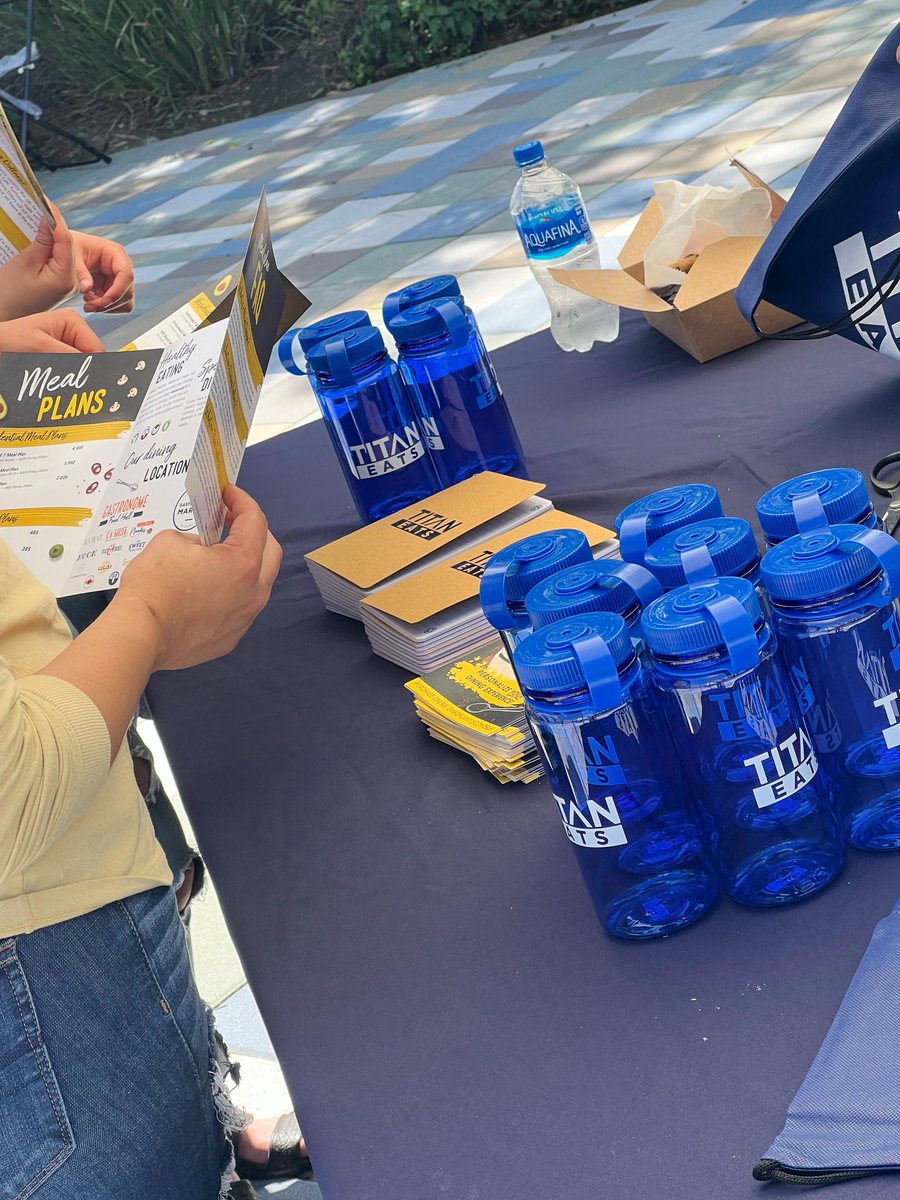 CSUFTitanEats's tweet photo. Experience CSUF: Become A Titan was a huge success.👏 Thank you to all the wonderful students and families that brought their smiling faces to our tent for all things pertaining to Titan Eats dining coming in the Fall of 2022. https://t.co/x5uqExpO5K