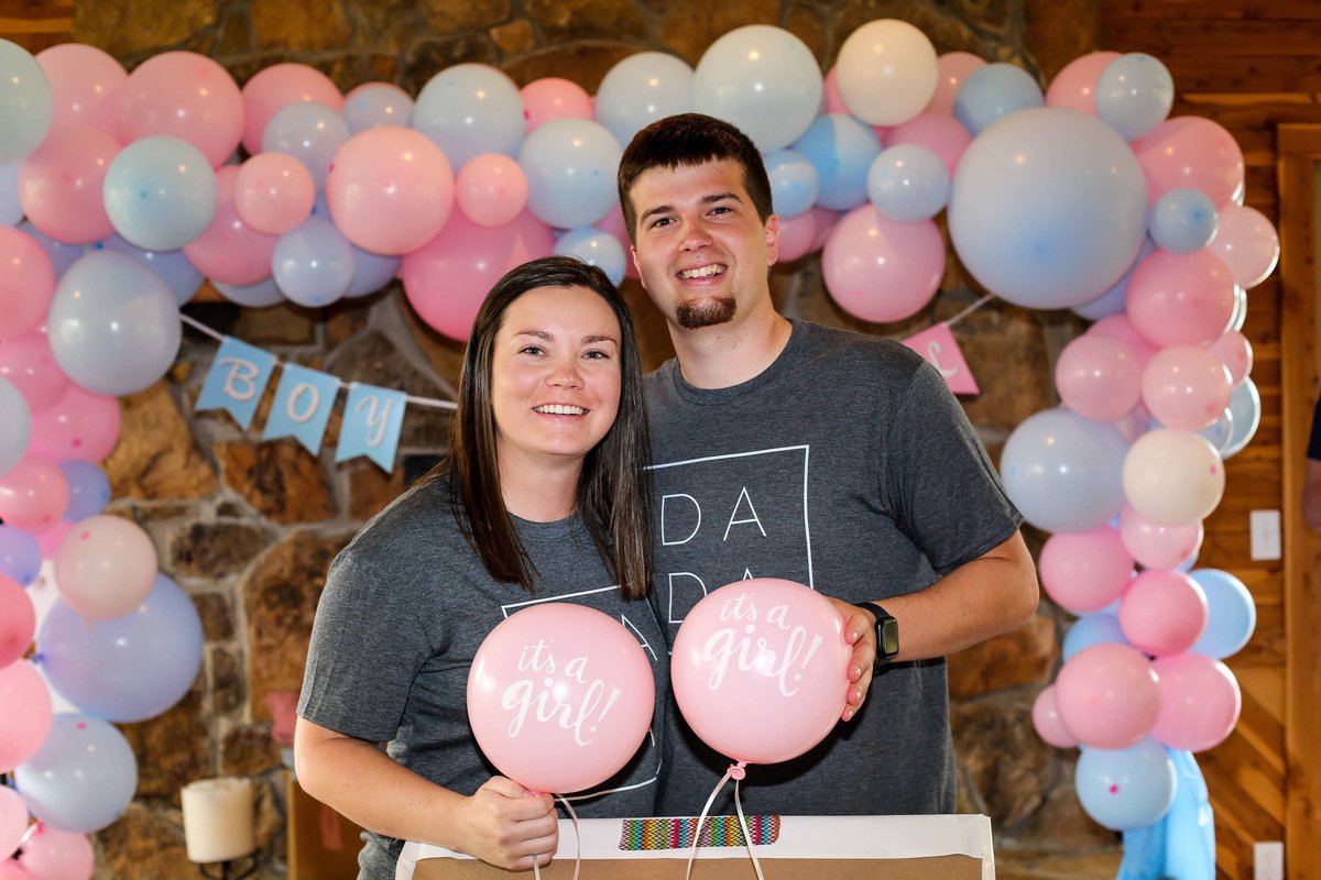 CoachLensing's tweet image. Baby GIRL Lensing will be here in September - just in time for her first basketball season!💗🏀
Thank you, Lord, for answered prayers &amp;amp; for this sweet miracle!