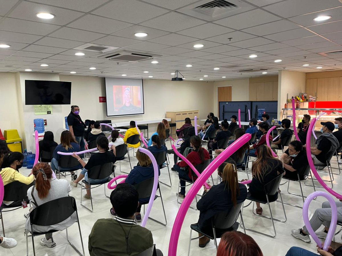 Booombastic Monday Clarktastic🎉🎉🎉
"Great things in business are never done by one person, They're done by a TEAM of people"
#FamousForExperience
#TMOMetroKickOFF2022
<a href="/ONE_Clarktastic/">Clarktastic #1</a> <a href="/iamyourritzy/">Ritz Feliciano</a> <a href="/jayndallas55/">PJ Moore</a> <a href="/hopenorris/">Hope Norris</a> <a href="/Josie_MPCS/">Josefina Garcia</a> <a href="/HPDEC1969/">Hector Perez</a> <a href="/varunpandey84/">Varun Pandey</a> <a href="/glo527/">Mary Glodis</a>