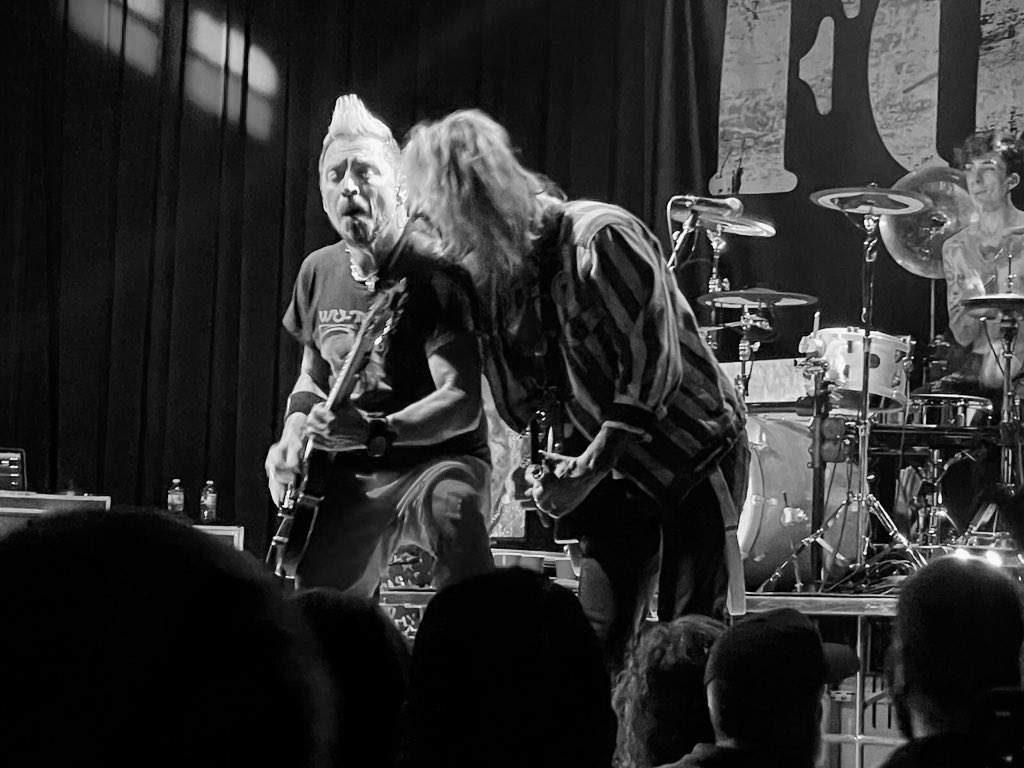 HTGhostStories's tweet image. Last night was quite the experience. Joined @IAmJericho for an episode of Talk is Jericho!  We even got to check out his live @FOZZYROCK performance which was absolutely epic 🤘🏼👻