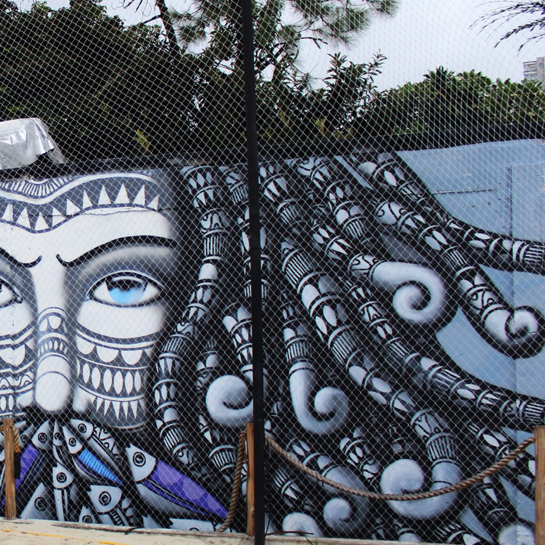 Cadumen's tweet image. New wall at Bora-Bora beachtenis, São Paulo City. The Neptune is back.  

#cadumen #Neptune #beachtenis #saopaulo #graffitiart #StreetArt 
#vilamadalena