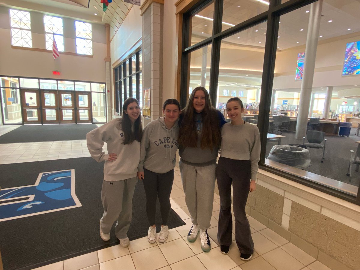 FHSstugov's tweet photo. Great Groutfits FHS! #GroutfitDay 

DON'T FORGET: Decades Day is tomorrow!
*BRING CASH FOR CHANCE TO PIE ADMIN!* 
($1 per entry, enter as many times as you want for a higher chance to pie!) 
- All proceeds going to Boston Children's Hospital

🥧🥧🥧 #FHSSpiritWeek #PieAdmin https://t.co/hWBNjZXkIg