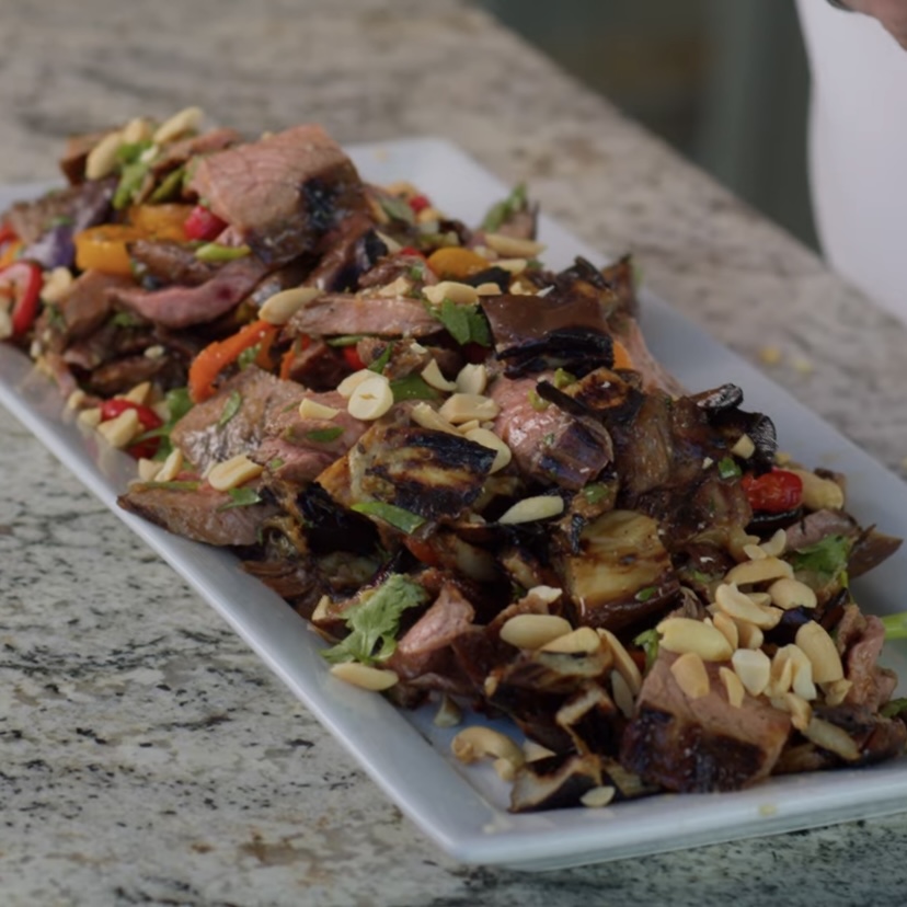 BBQ_Outlets's tweet photo. Join us on our YouTube for today’s #MeatMonday 🥩 featuring our Thai Grilled Beef and Eggplant Salad with our #expertchef, Chef Teri grilling on a Hestan grill 🔥
Walk through the #recipe and our best #tips for preparing this mouth-watering #meal :
https://t.co/96zZt6e5pB https://t.co/ba63WB5WkP