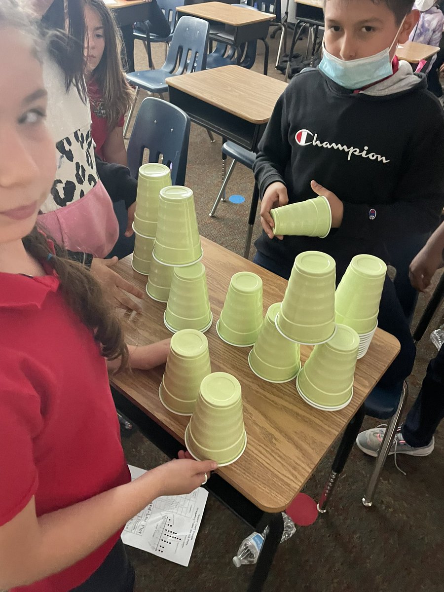 YFMTImaniB's tweet photo. What not a better way to learn how to make frequency tables and dot plots? S/o to @talbert_angie for such an engaging activity! πππ¦
#lsmc #4thfun #teamwork #mathISfun #engaged #unforgettablemoments #lifeeagles https://t.co/tQTVi1c6mL