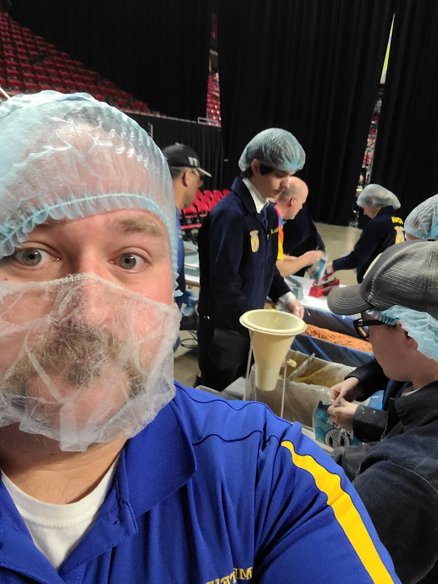 PanoramaFFA's tweet photo. Today's group packaged meals, took a campus tour, Kaidyn and Miles display earned bronze rating, and the Sarahs served as delegates this morning. We also got to see some alumni members. #phsffa https://t.co/cR5IBc6lil