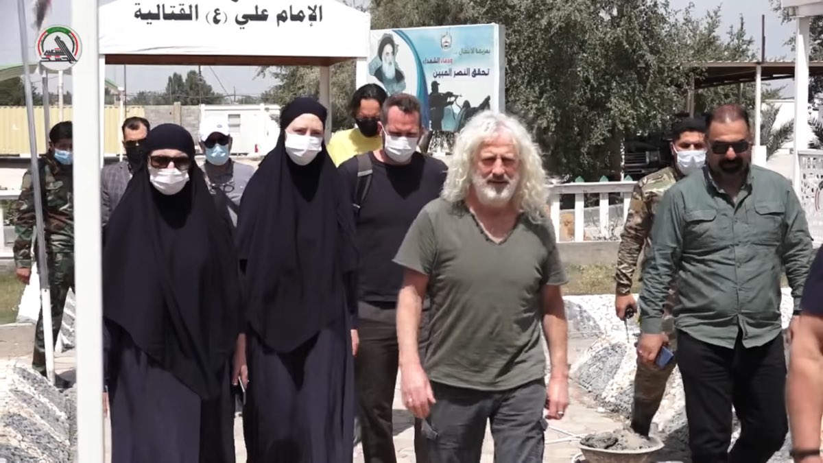 BehrouzFr's tweet photo. Trotskyist @ClareDalyMEP , member of "The Left in the European Parliament" (@Left_EU) among the Iraqi militia https://t.co/Fo12ddxhM6