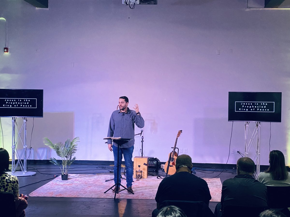 citylifenj's tweet photo. Yesterday, we celebrated #PalmSunday 🌴, the Sunday before Easter.  A celebration of Jesus’ triumphal entry into Jerusalem. 💚✨✨🥳🙌 A lot can happen in 7️⃣ days! #EasterAtCityLife #FindHome  #EncounterJesus  #Hosanna #PursueGospelChange #CityLifeNJ https://t.co/y1q7Pwi7w4
