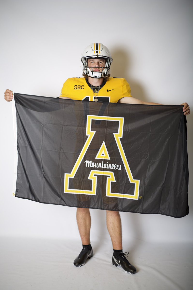 masontmchugh's tweet photo. Had a great visit to App St on Saturday! Boone is a special place! @Coach_Barbay @BrandonHuffman @MohrRecruiting @Andrew_Ivins @coach_sclark @CoachHenryStone @CoachDeBastiani @CoachSantana_ @CoachKyleBrey @CoachChris_D @CoachGouldIMG @nexgenscouting @joelgclark @realtbannerman https://t.co/E77oiiy175