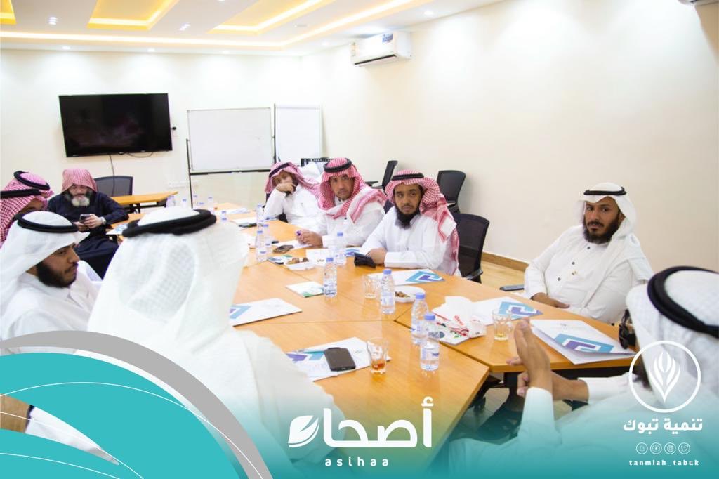 دشنت لجنة التنمية الاجتماعية ب #تبوك  #مبادرة وحدة (أصحاء) للوقاية والعلاج من إدمان التدخين والمخدرات