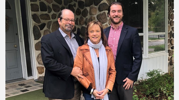 themontrealer's tweet photo. Geoff, Judy and Greg Kelley – a family history of community and political involvement
#Quebec #Canada #Montreal #WestIsland #politics #Community @MNAgeoffkelley @gharperkelley @marwahrizqy @LiberalQuebec #politicalinvolvement #communityinvolvement #Family
https://t.co/FdZIW6RjNS https://t.co/5r3hafGQca