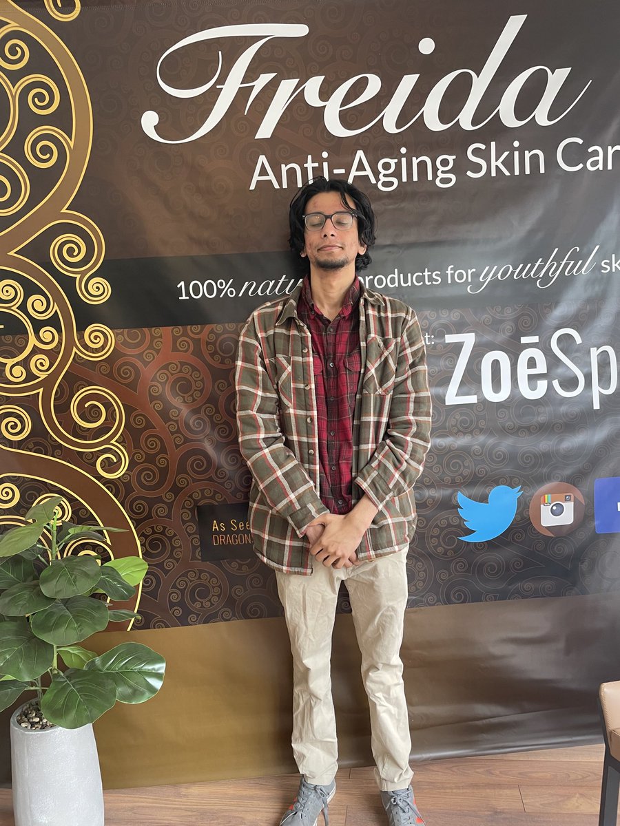 Josfin aka Snoop!!  Rocking his facial.  Men loved facials too, and ZoeSpa loves our Zoeguys! #manscape #handsomeskin menskincare #zoeguys