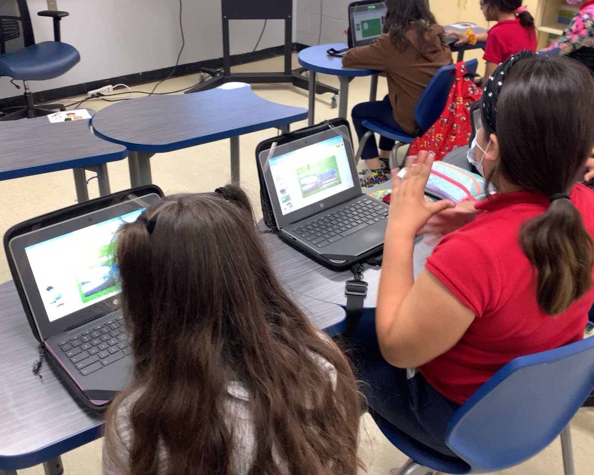 FSmeef's tweet image. 3-5 graders have started presenting their #Google slideshows about popular german Fussball (soccer) teams. Not only are they writing/reading in #German , they are exploring and using creativity to design informative and aesthetically pleasing slides! #OFOD #WeDeliverExcellence