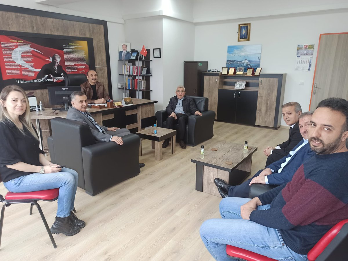 sunay_ates's tweet photo. Okulumuzu ziyaretleri için Sayın İlçe Milli Eğitim Müdürüze ve Şube Müdürlerimize teşekkür ederiz... https://t.co/VDig6A8yTx