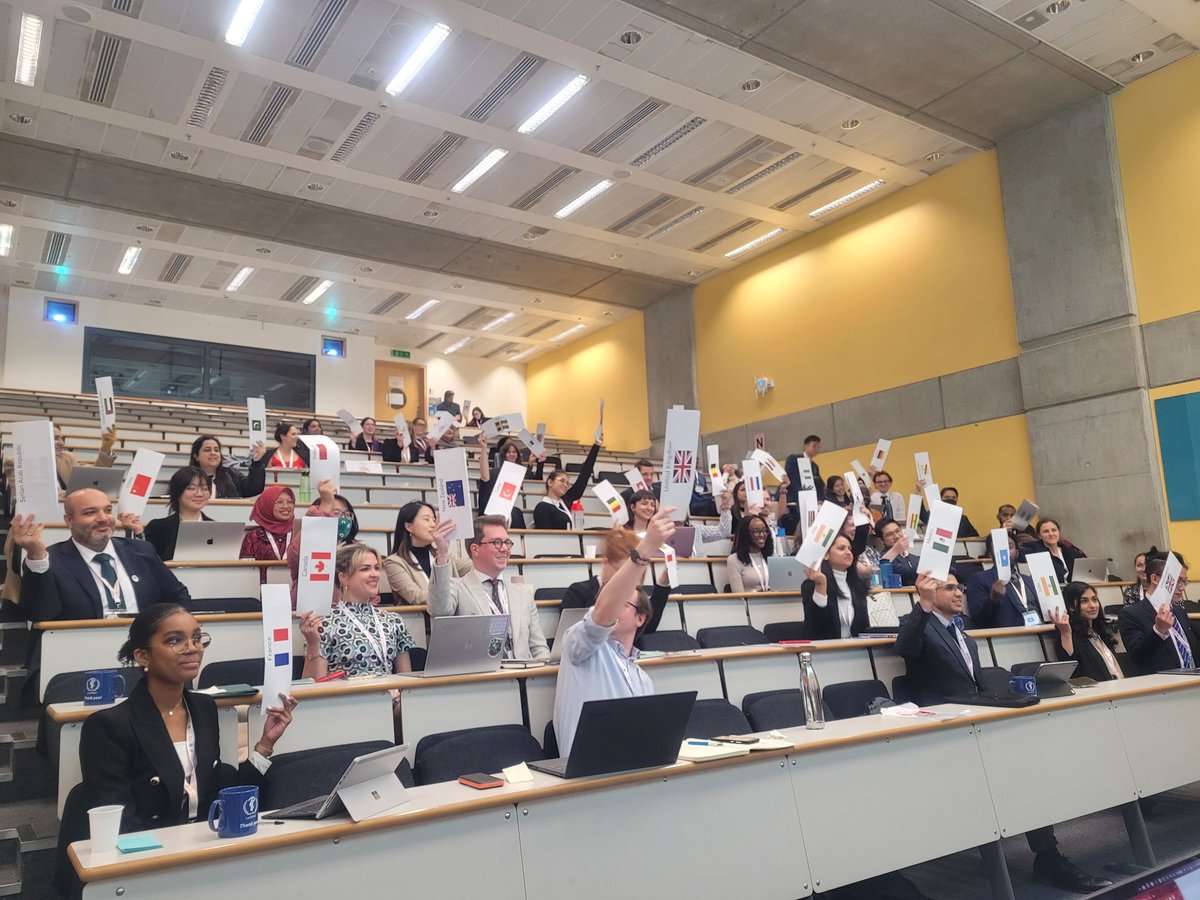 LonWHO Pandemics 2022 🦠
A massive congratulations to all the delegates - we passed 5 resolutions on pandemics preparedness, response and recovery!
Look forward to more opportunities by following <a href="/UKModelWHO/">UK Model World Health Organization</a> and <a href="/LonWHO/">London Model WHO Simulation</a>

#globalhealth #ukmodelwho #modelwho #diplomacy