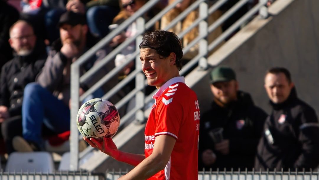 📌Miiko Albornoz volvió a ser uno de los pilares del <a href="/Vejle_B/">Vejle Boldklub</a> en el empate del Rojo de Jutland ante Viborg (2-2)🇩🇰:

📌90 min, 23/30 PP.
📌1 Pase Clave, 4/4 pases largos
📌5/7 duelos 1vs1, 1/1 duelo aéreo
📌6 despejes, 4 barridas y 3 intercepciones
💫6/7 partidos desde su llegada