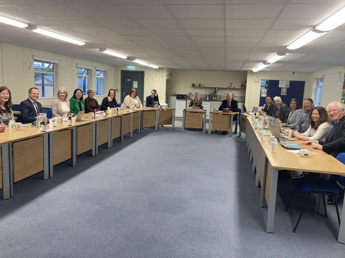 andrewbrownlee7's tweet photo. Over to Athenry today for our 9th SOLAS-ETB strategic dialogue meeting with @GRETBOfficial - lots of plans to build skills, foster inclusion and create pathways via FET in Galway &amp; Roscommon over the next 3 years https://t.co/wsvBqHh4Jl