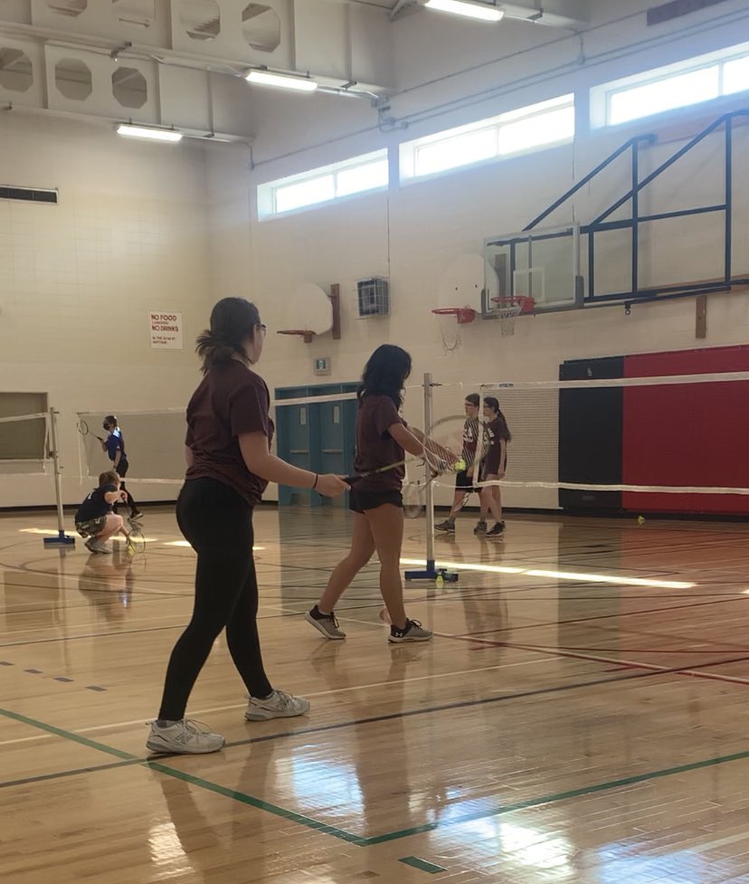 Let’s see if the Sr team can do as well as the Jrs from last week! 🏸 🙌<a href="/SouthCarletonHS/">South Carleton HS</a> <a href="/NCSSAASports/">National Capital Athletic Association</a>