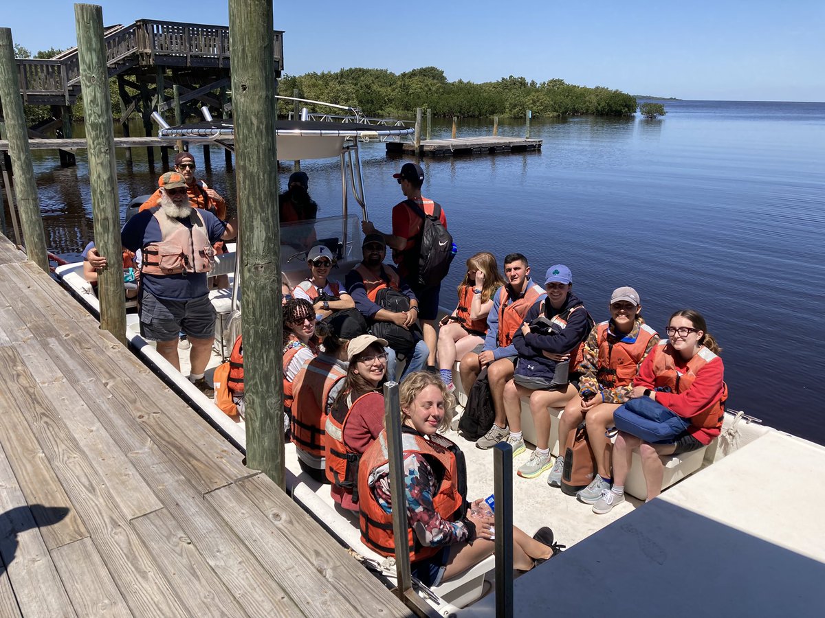 UFgeomorph's tweet photo. More photos from today’s GLY 4734 field trip to SKML! https://t.co/OvlWsuGyRW