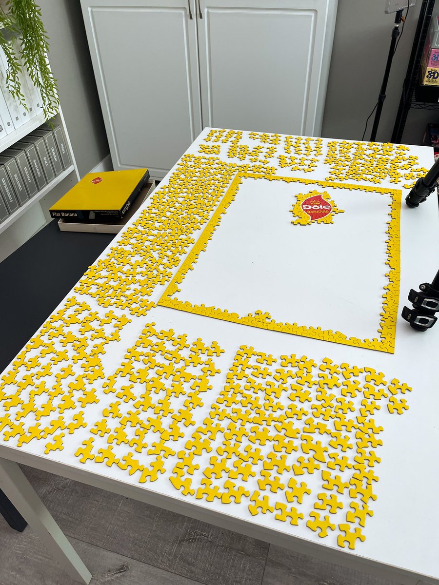 karenpuzzles's tweet image. Nobody panic except me, because I’m about to spend three days staring at nothing but yellow 😱