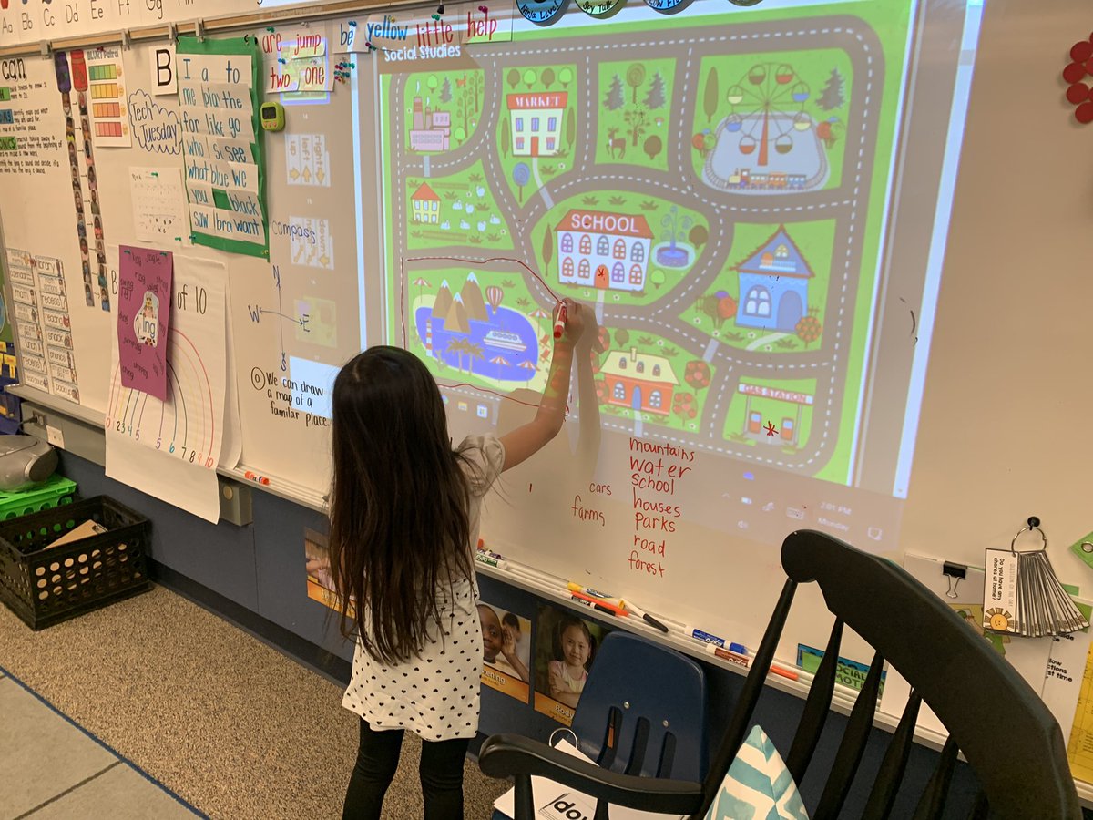 MrsHensonOPS's tweet photo. Ss got to look at a map and share what they noticed. Ss told the volunteer which way to go (N, E, S, or W) to get to a certain location (which they ROCKED at this and LOVED this activity) and make a map of the classroom! #CsCardinal #Kinder #opsmomentsthatmatter https://t.co/ONutAkxIlb