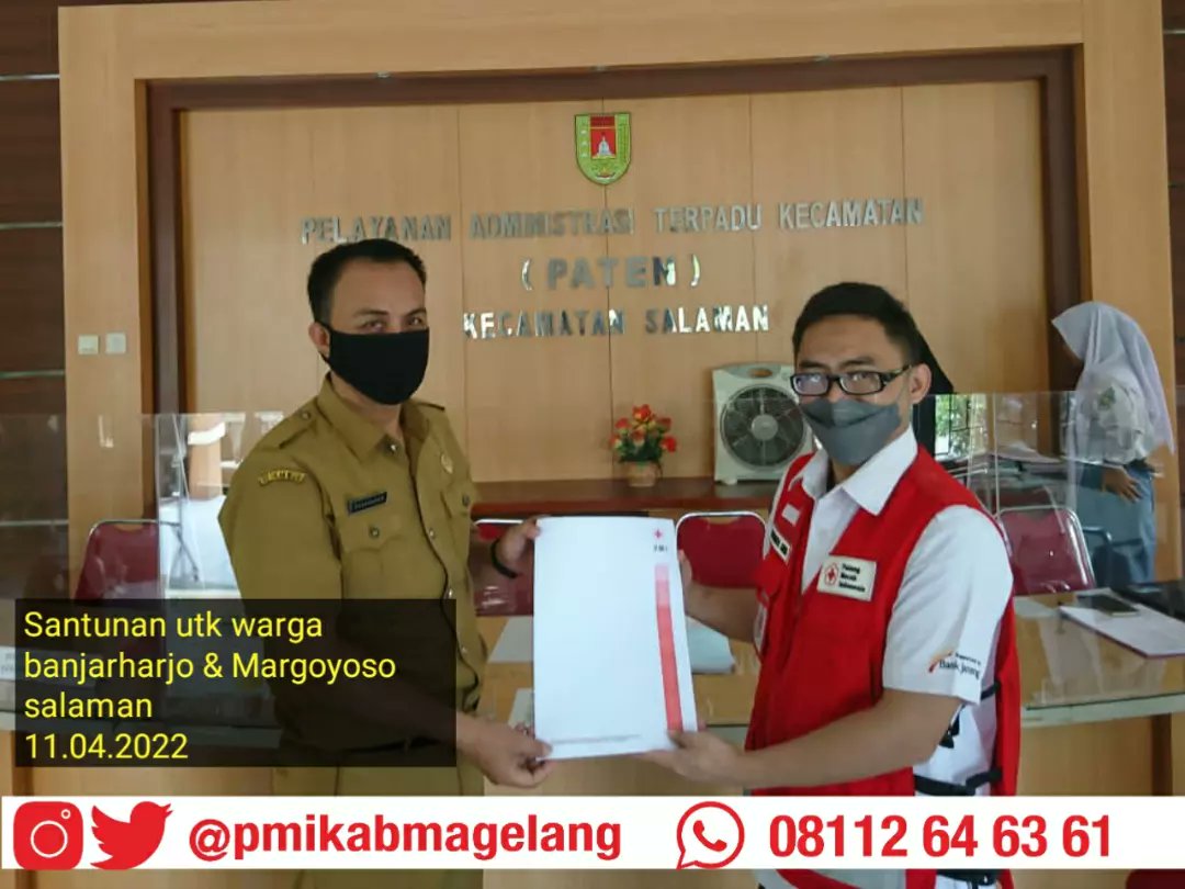 muntilanbranch's tweet photo. Bantuan sosial untuk warga banjarharjo dan Margoyoso disalurkan PMI melalui camat salaman https://t.co/NjeXtpYXsk