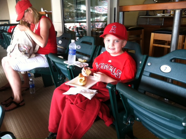 Now that it's baseball season, pull up a chair and spend part of the evening with us <a href="/TheVinScully/">Vin Scully</a> - photo exactly one month before reaching my Eternal destiny. #alwayscheering #notesfromHeaven