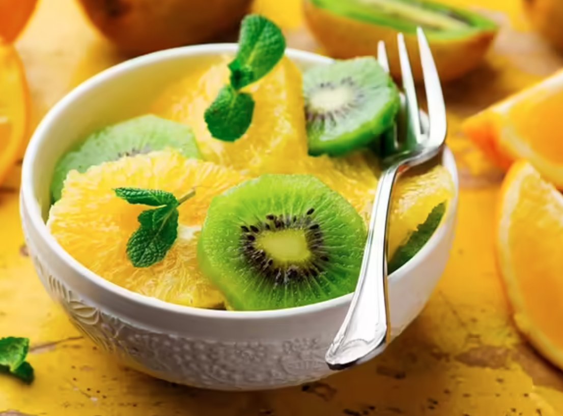 SOSCuisineFR's tweet photo. Cette salade simple et rapide à préparer est parfaite pour une collation! https://t.co/Mrcfo90fPF