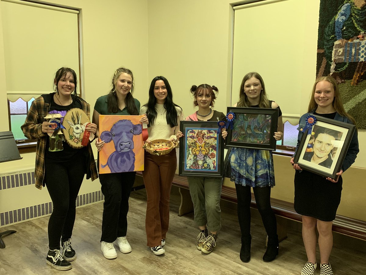 The winners of the annual Woman’s Club art contest