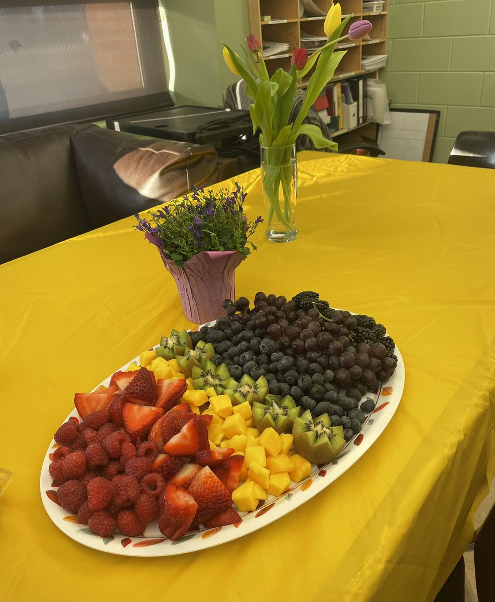 Thanks <a href="/maierco/">colleen maier</a> for helping me spread some springtime hygge around <a href="/CSMhs4/">Children St. Martha</a>  today. It was wonderful seeing everyone’s faces when they saw their flowers. <a href="/HolySpiritRCSD/">Holy Spirit Catholic School Division</a> #hs4