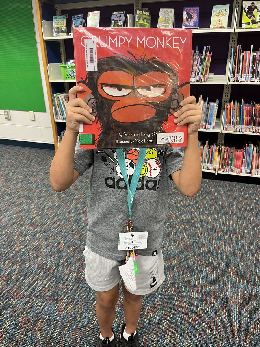 misscoachbarr's tweet image. “Hey Miss Barr, check me out!” #GrumpyMonkey #KinderSillies #SchoolLibraryMonth #ILoveMyJob @SeaGateES