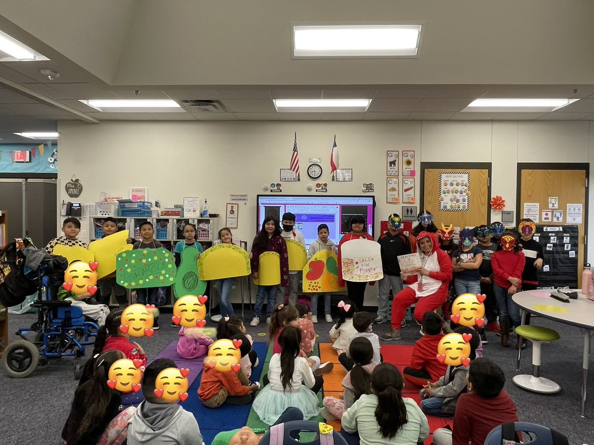 Sra_Wade's tweet photo. Today was Magical Monday @MalvernES &amp; I think we nailed it with our Dragones y Tacos/Dragons ❤️ Tacos theme! @MsEscamillaCIS was the best fairy today! Thanks @ZelyJimenez for allowing my class &amp; I to visit! Enjoyed the read-a-loud op. #MyMisd https://t.co/f9Tmz1yVVM