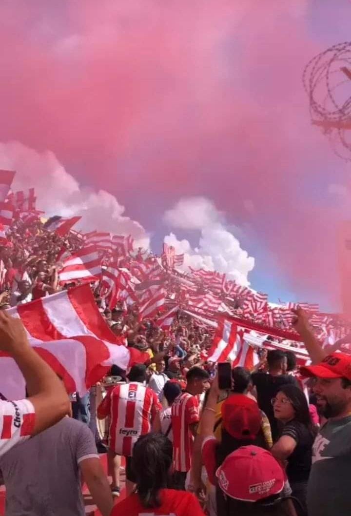 LA1918IACC's tweet photo. Gracias a todos los hinchas de IACC que se sumaron colaborando para las banderas de ayer!

Felicitaciones a todas las agrupaciones, filiales, barras, socios y socias que se encargan de poner color y carnaval en el Monumental ❤️🇦🇹

#AguanteInstituto
#BancandoLosTrapos
#La1918 https://t.co/vxN9N4k3mj