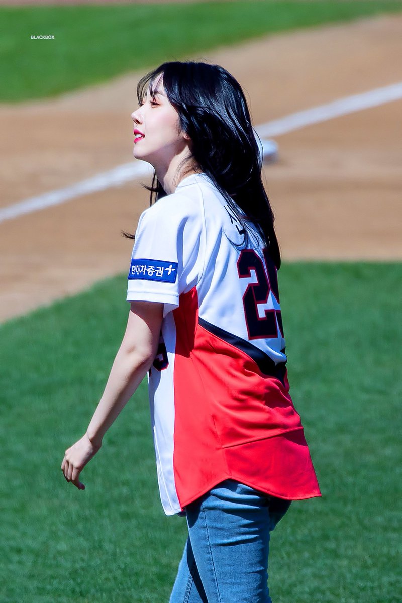 sinbhourly's tweet photo. #신비 #SINB #비비지 #VIVIZ https://t.co/6wr0FPEBni