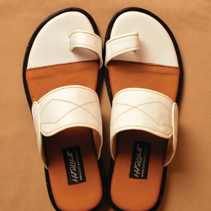 HefRWorld's tweet photo. Give value to your feet this season
Shoes are part of life
Adorn your Feet with the best
Making quality shoes is our addiction
08155577038 08071717170
FACEBOOK INSTAGRAM TWITTER
@HEFRWORLD
#hefrworld #mensfashion #womensfashion #BuyNaija
Funke Akindele
Asiwaju https://t.co/6skGIRd09x